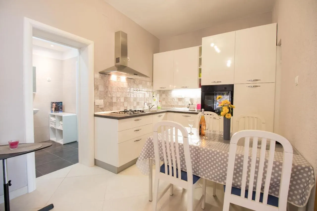 Apartments Serdo Lovran