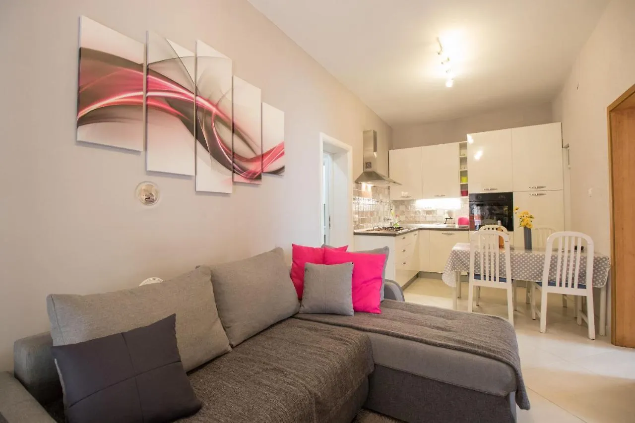 Apartments Serdo Lovran