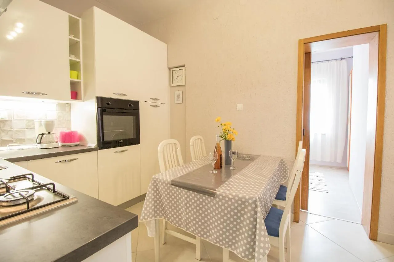 Apartments Serdo Lovran