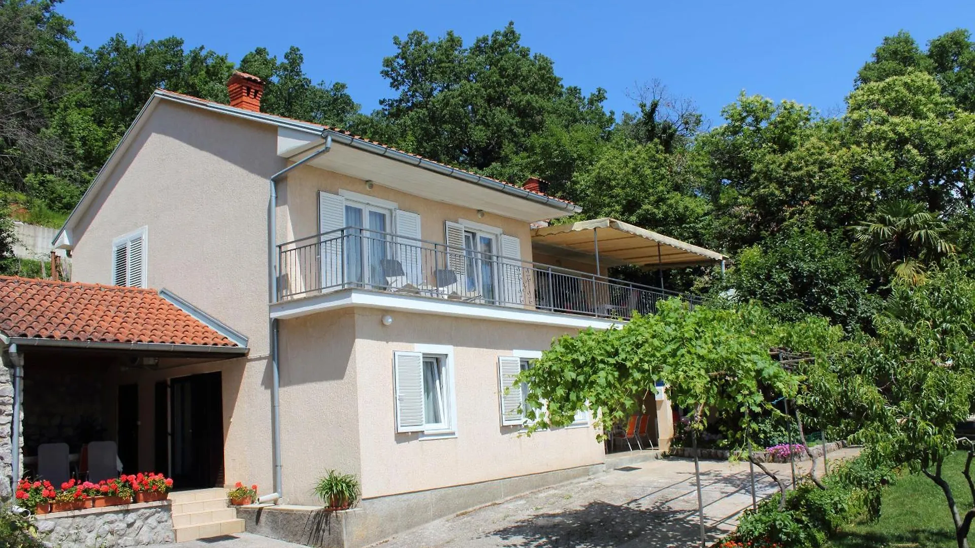Apartments Serdo Lovran